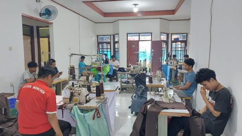 Distributor Seragam Pabrik Berkualitas Di Jakarta