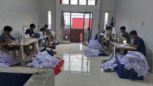 Distributor Baju Sekolah SMA Murah Di Jakarta