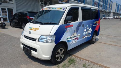 Jasa Pasang Stiker Mobil Profesional Di Bekasi
